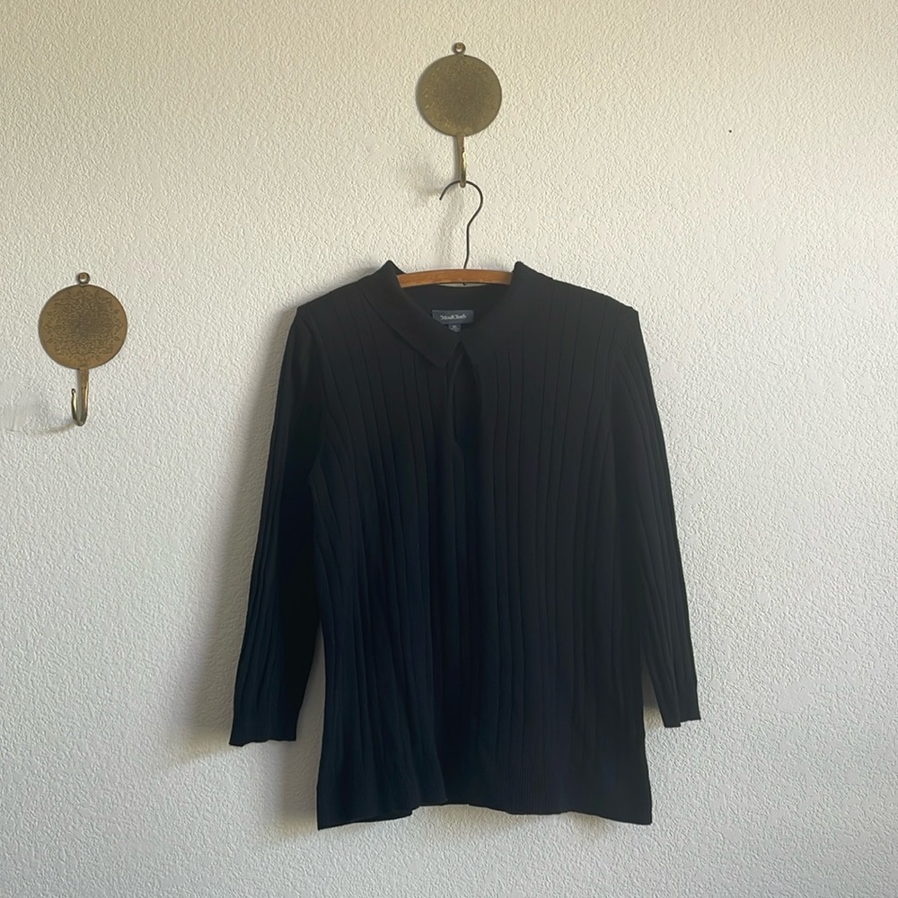 ModCloth three-quarter sleeve keyhole-neck sweater - Size XL